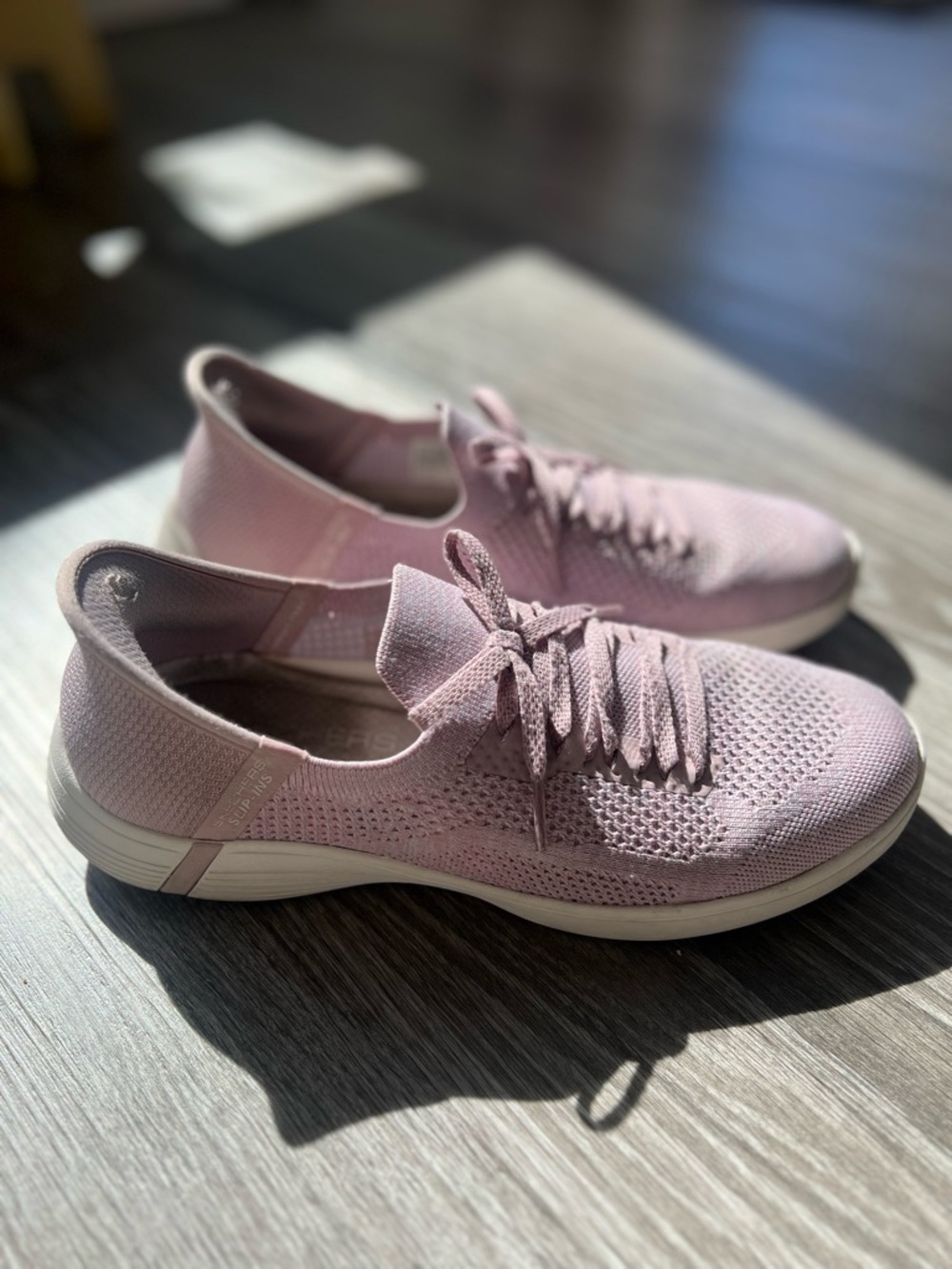 Skechers Slip-Ins Pink Knit Sneakers – Hands-Free Size US 9